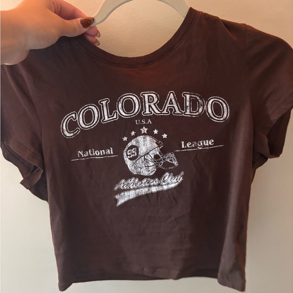 Brown cropped baby tee